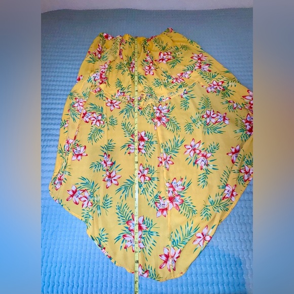 IRIS Floral Yellow Dress outfit w shorts and crop top. Size XL - Picture 13 of 16
